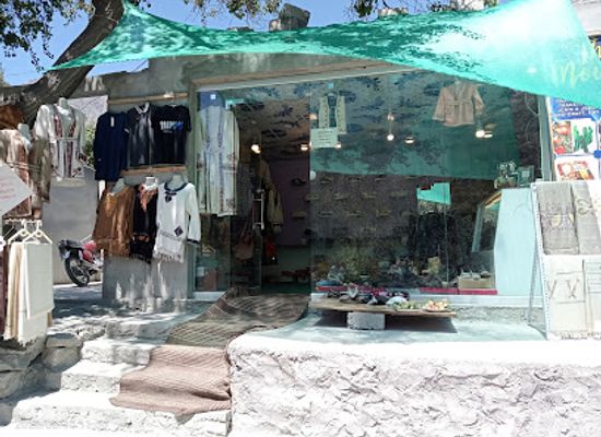 pakistan/khunjerab-pass/shop/the-mountain-shop