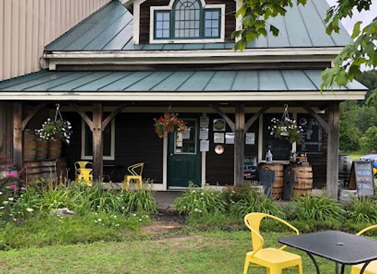 vermont/lamoille-county/shop/smugglers-notch-distillery