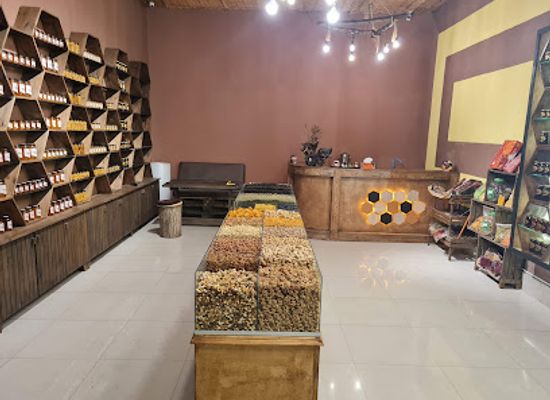 azerbaijan/gabala/shop/petek-bal-qebele