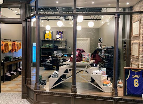 ohio/akron/shop/house-three-thirty-gift-shop