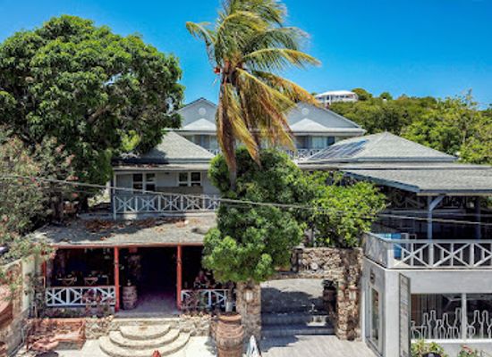 antigua-and-barbuda/falmouth/shop/harbour-walk