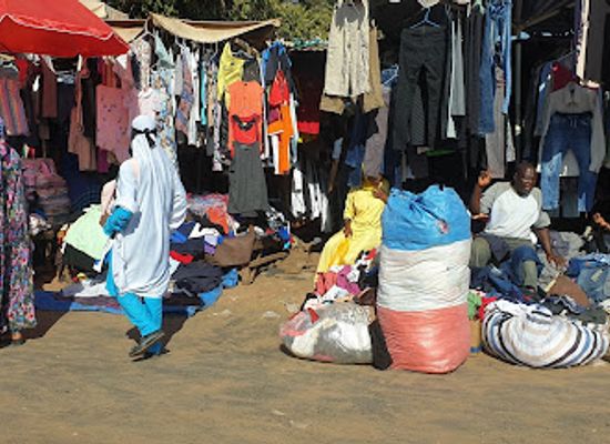 the-gambia/brikama/shop/brikama-market