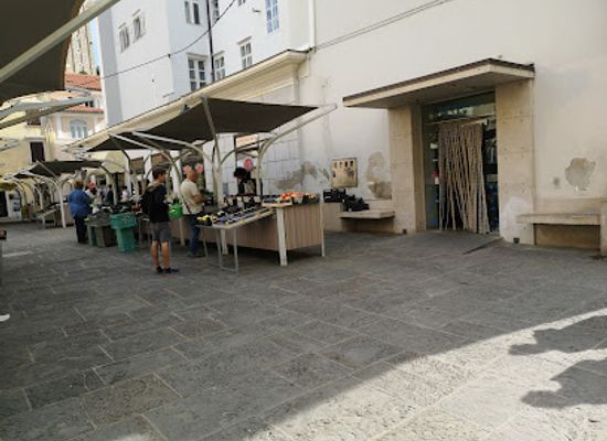 slovenia/piran/shop/ribarnica-valmarin-natasa-kante-s-p