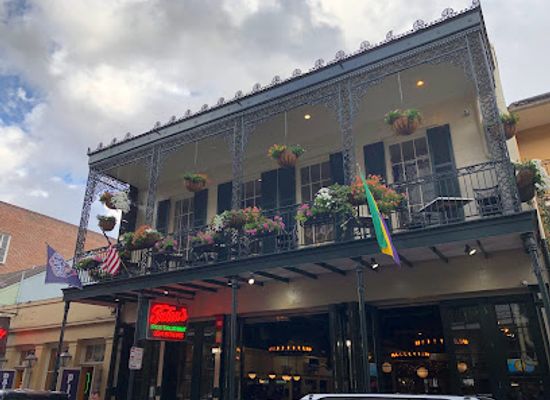 louisiana/new-orleans/french-quarter/shop/traders-emporium-outlet