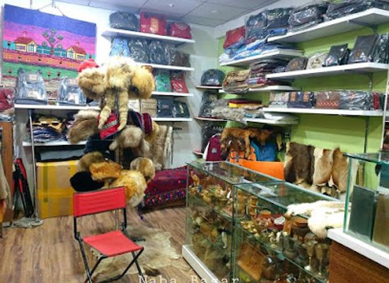 pakistan/hunza-valley/shop/hunza-leather-threadz