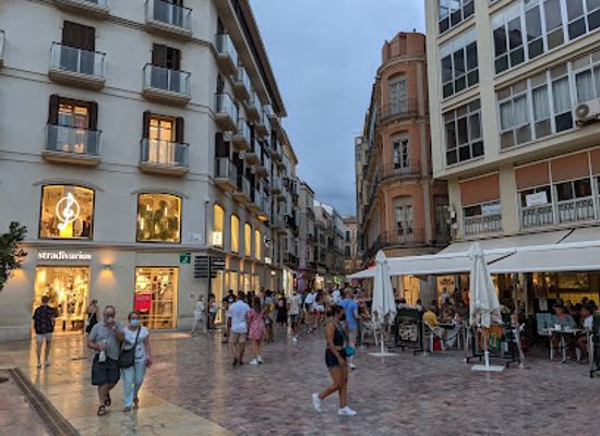 spain/malaga/shop/stradivarius