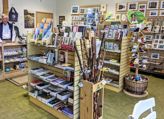 massachusetts/middlesex-county/shop/the-thoreau-society-shop-at-walden-pond