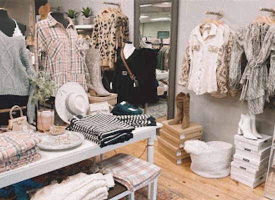 iowa/west-des-moines/shop/mintl-a-boutique