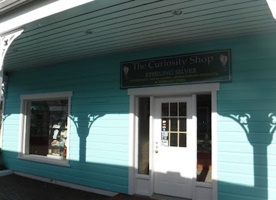 the-bahamas/freeport/shop/the-curiosity-shop
