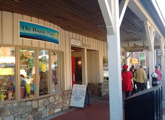 north-carolina/yadkin-valley/shop/the-happy-place