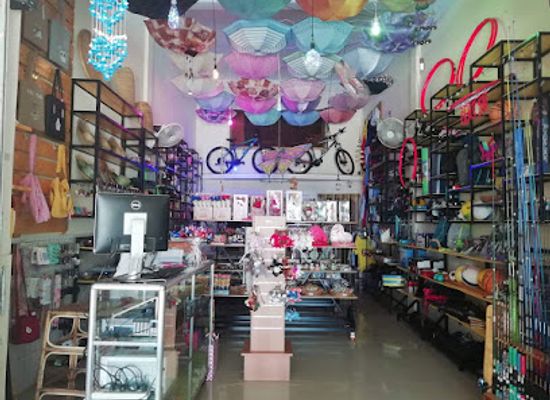 cambodia/kep/shop/little-monkey