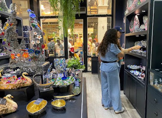 thailand/chiang-mai-province/shop/loyfar-shop-one-nimman