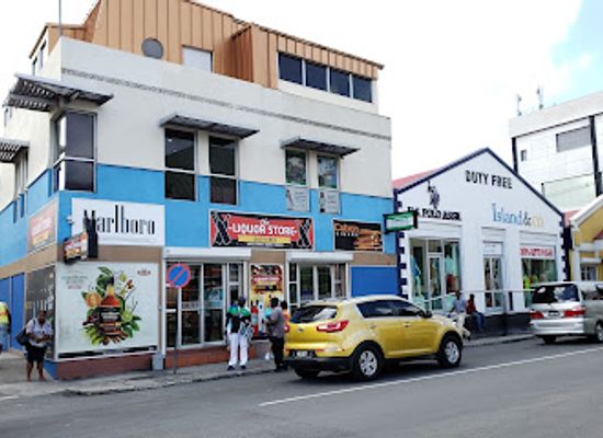 saint-lucia/dauphin/shop/la-place-carenage