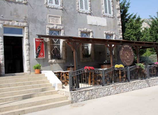 croatia/peljesac-peninsula/shop/wine-shop-skaramuca