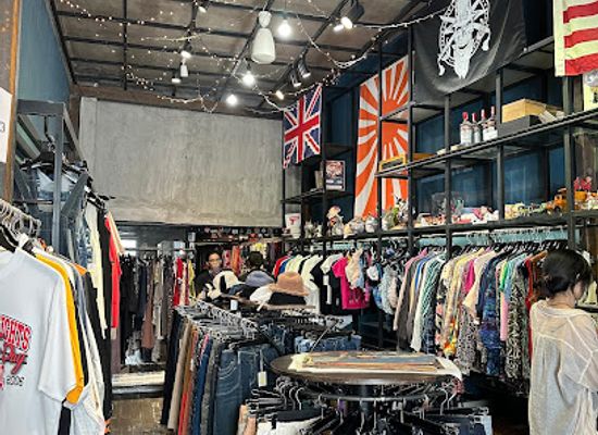 vietnam/ho-chi-minh-city/shop/mayhem-saigon-vintage-store