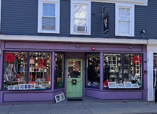 rhode-island/newport-county/shop/friendly-harbor-gallery