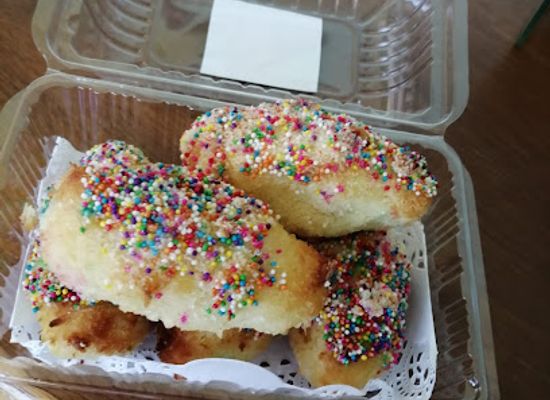 suriname/marienburg/shop/oma-nel-surinaamse-lekkernijen-uit-grootmoeders-tijd