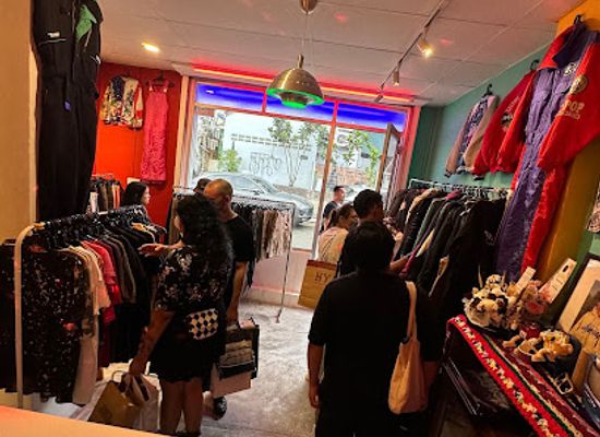 malaysia/johor-bahru/shop/redchilli-vintage-store