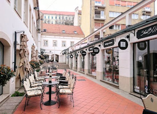 croatia/zagreb/tkalciceva-street/shop/ornament
