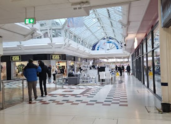 united-kingdom/manchester/salford-quays/shop/salford-shopping-centre