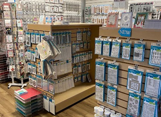 illinois/springfield/shop/the-paper-boutique