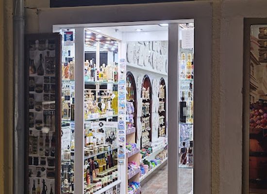 croatia/kvarner/shop/souvenir-shop-nonna