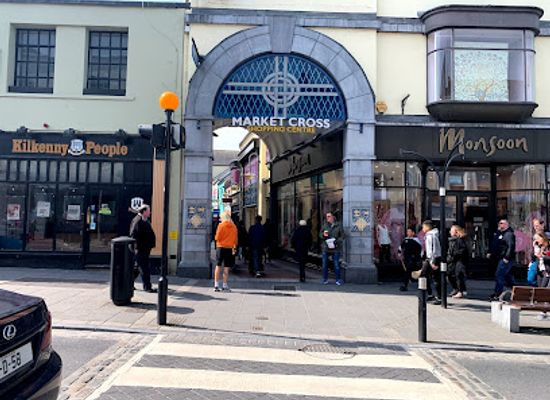 ireland/kilkenny/shop/market-cross-shopping-centre