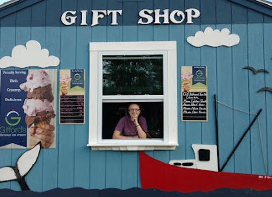 maine/washington-county/shop/love-at-first-light-gifts
