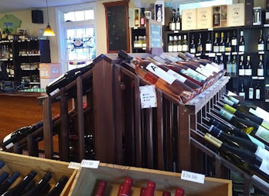 connecticut/litchfield-hills/shop/litchfield-hills-wine-market