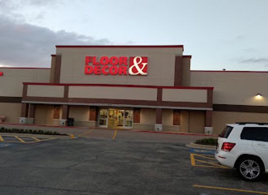 illinois/aurora/shop/aurora-marketplace