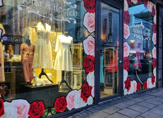 iceland/reykjavik/hlioar/shop/kjolar-konfekt