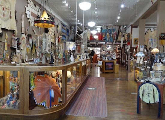 south-dakota/crazy-horse-memorial/shop/prairie-edge-trading-co-galleries
