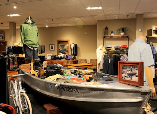 iowa/dubuque/shop/graham-s-style-store