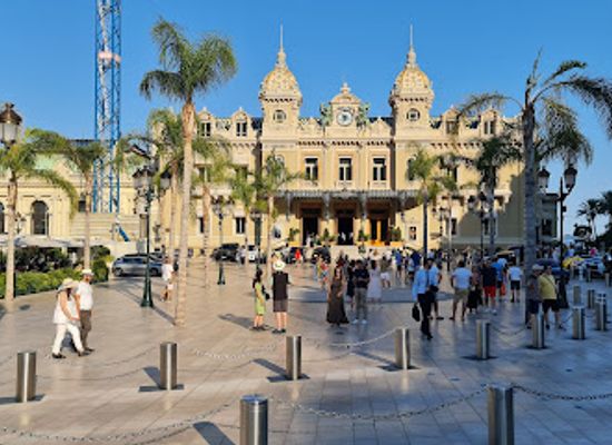 monaco/jardin-exotique/shop/metropole-shopping-monte-carlo
