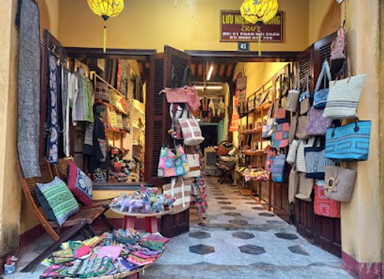 vietnam/hoi-an/shop/souvenir-shop