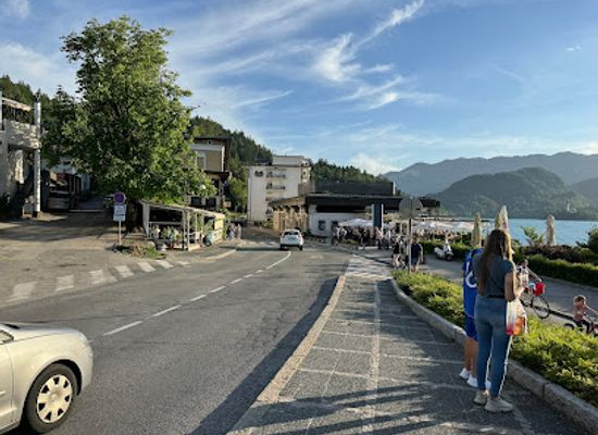 slovenia/lake-bled/shop/shopping-center-bled
