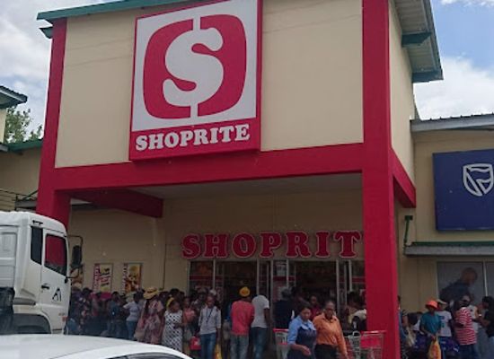 lesotho/mohale-s-hoek/shop/shoprite