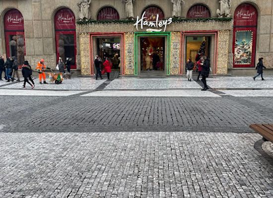 czechia/palava/shop/the-playground