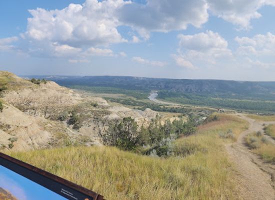north-dakota/theodore-roosevelt-national-park/shop/river-bend-overlook-trail