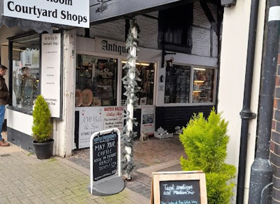 united-kingdom/stratford-upon-avon/shop/gothsteamstratford