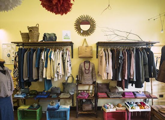 italy/bologna/shop/c-e-un-mondo-il-tuo-negozio-equo-e-bio-a-bologna