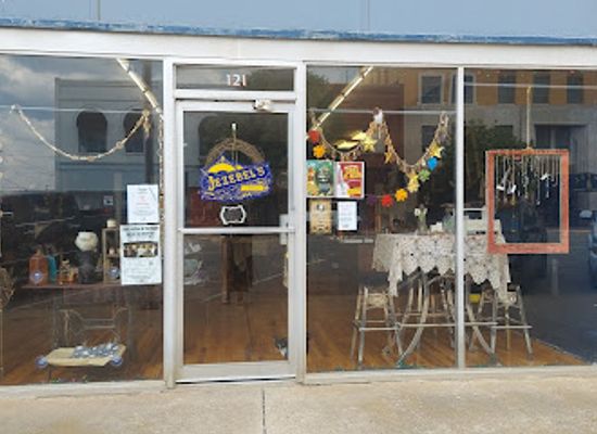 oklahoma/enid/shop/jezebel-s-emporium-tea-room