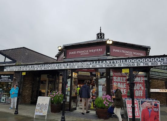 united-kingdom/anglesey/shop/edinburgh-woollen-mill