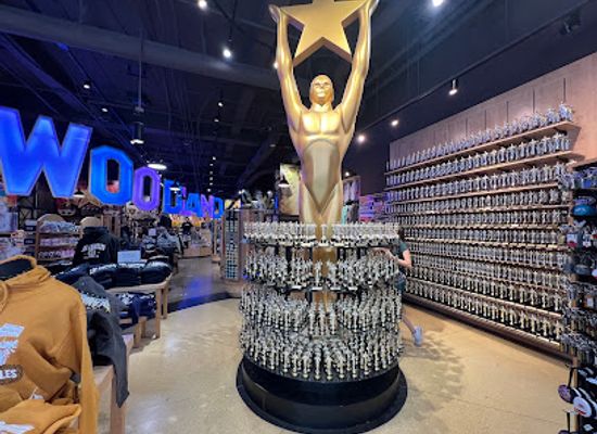 california/los-angeles/hollywood/shop/the-hollywoodland-experience