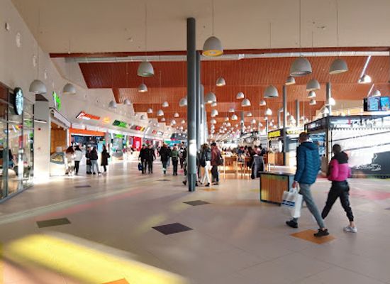 romania/brasov/tractorul/shop/coresi-shopping-center