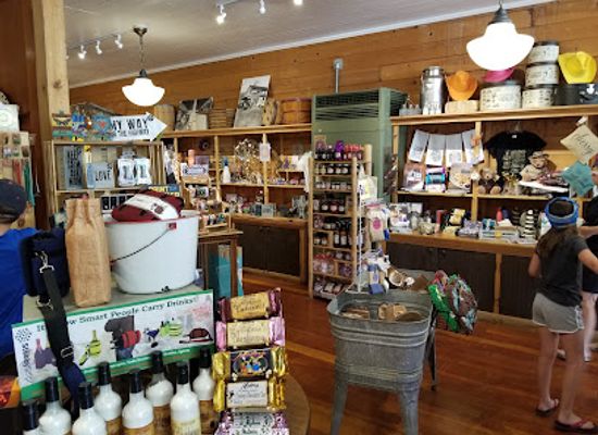 north-dakota/theodore-roosevelt-national-park/shop/joe-ferris-general-store