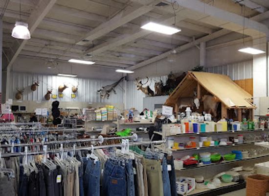 ohio/amish-country/shop/trading-post