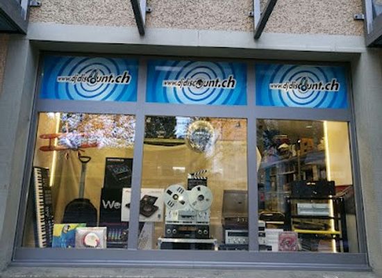 switzerland/zurich/shop/dj-discount-ag