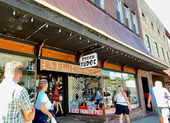 south-carolina/blue-ridge-mountains/shop/a-blast-from-the-past