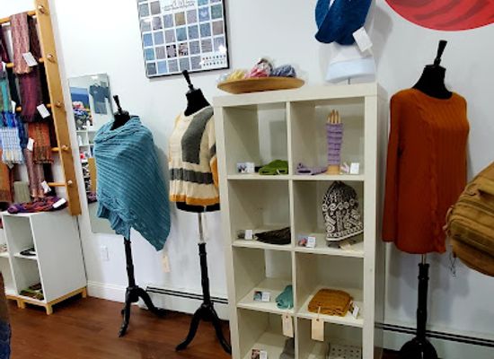 rhode-island/block-island/shop/north-light-fibers